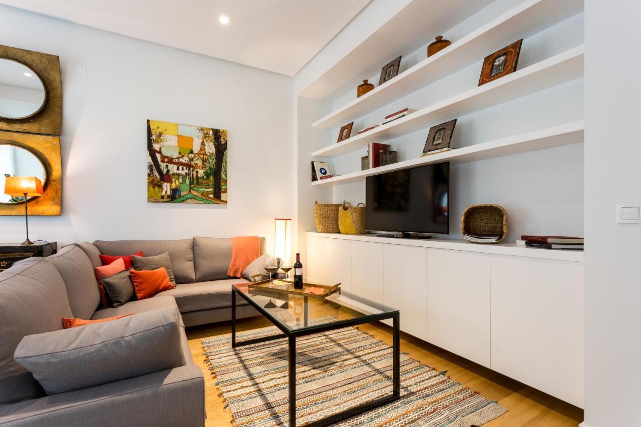 Apartamentos Rg Plaza De Espana セビリア エクステリア 写真