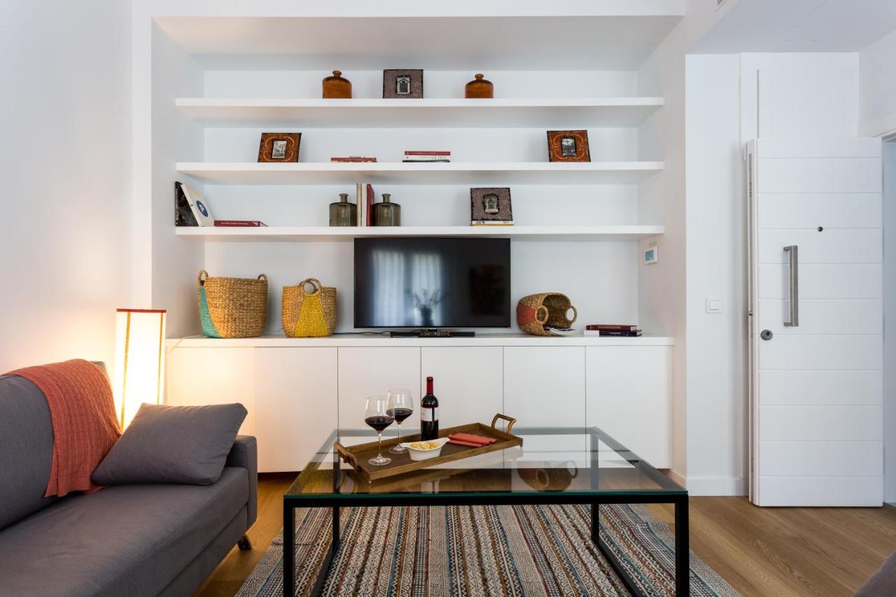 Apartamentos Rg Plaza De Espana セビリア エクステリア 写真