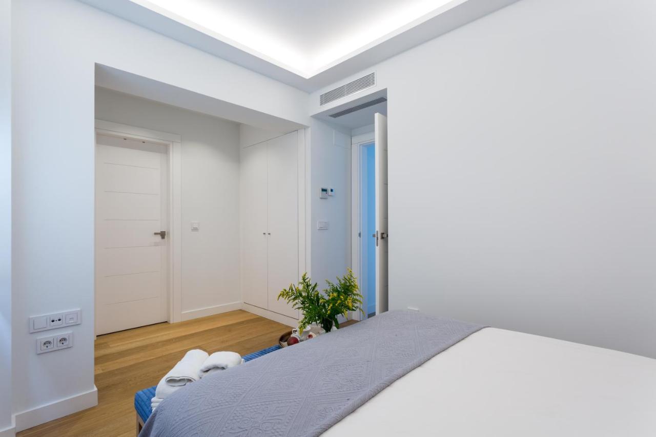 Apartamentos Rg Plaza De Espana セビリア エクステリア 写真